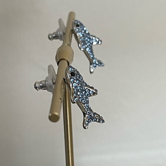 Kate Spade Earrings w/matching bracelet- adorable rhinestone sharks! - Picture 5 of 7